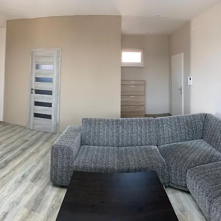 Apartman V Centre Mesta Διαμέρισμα Nové Zámky